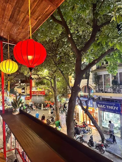 Central entire house in Hanoi beer street – Fotos 6